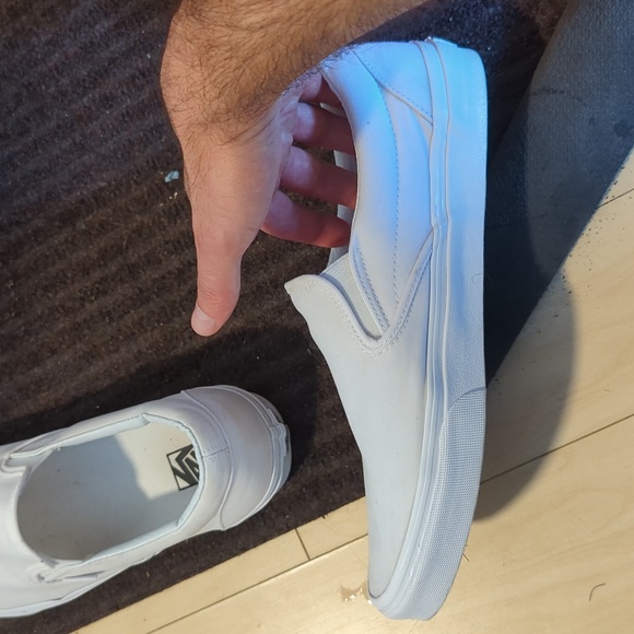 Vans - Picture 7 of 9